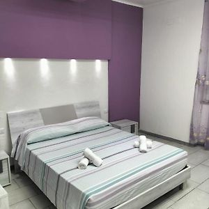 Camera con letto king size